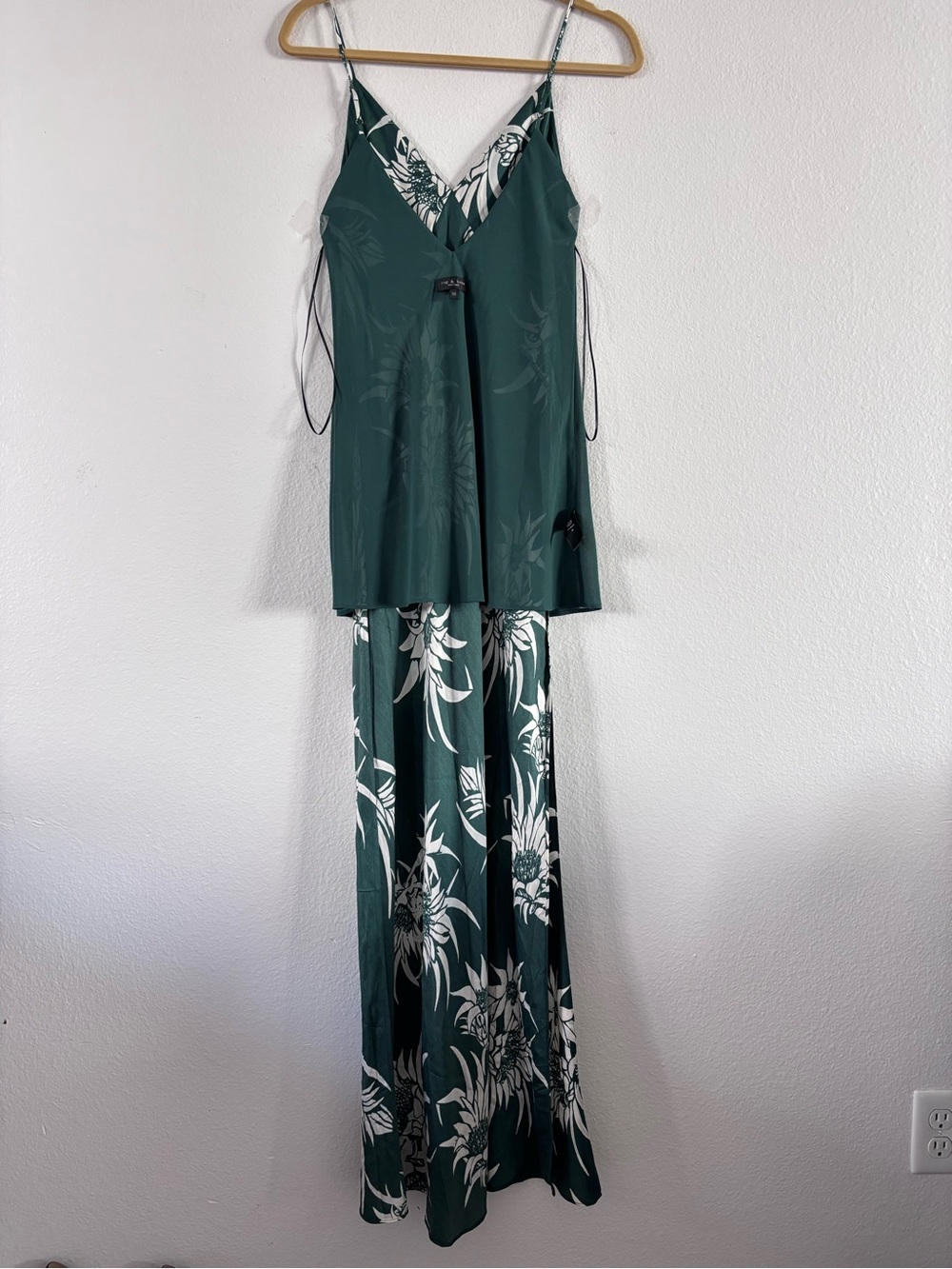 Rag and Bone Larissa Silk Slip Dress in Green Multi Size: 00 - Picture 11 of 16